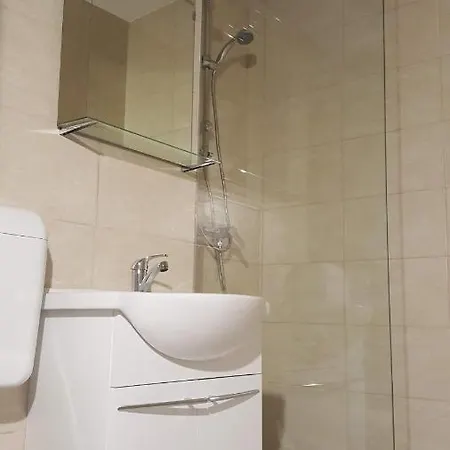 Apartament Abigel Apartman *